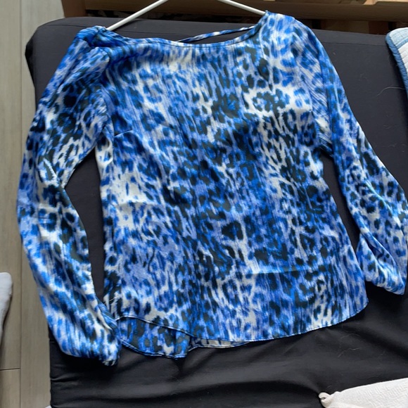 Small size Blouse - Picture 4 of 5